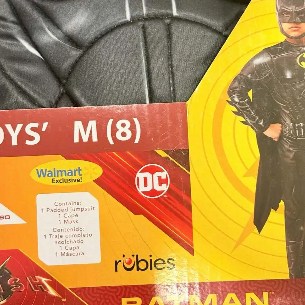 Rubies Boys Muscle Chest Batman Costume Set Size M (8)
